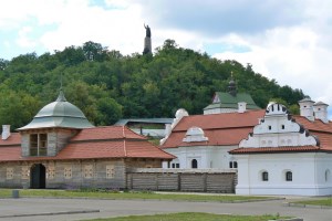 Покрова в Холодному Яру: Резиденція Хмельницького, Чигирин
